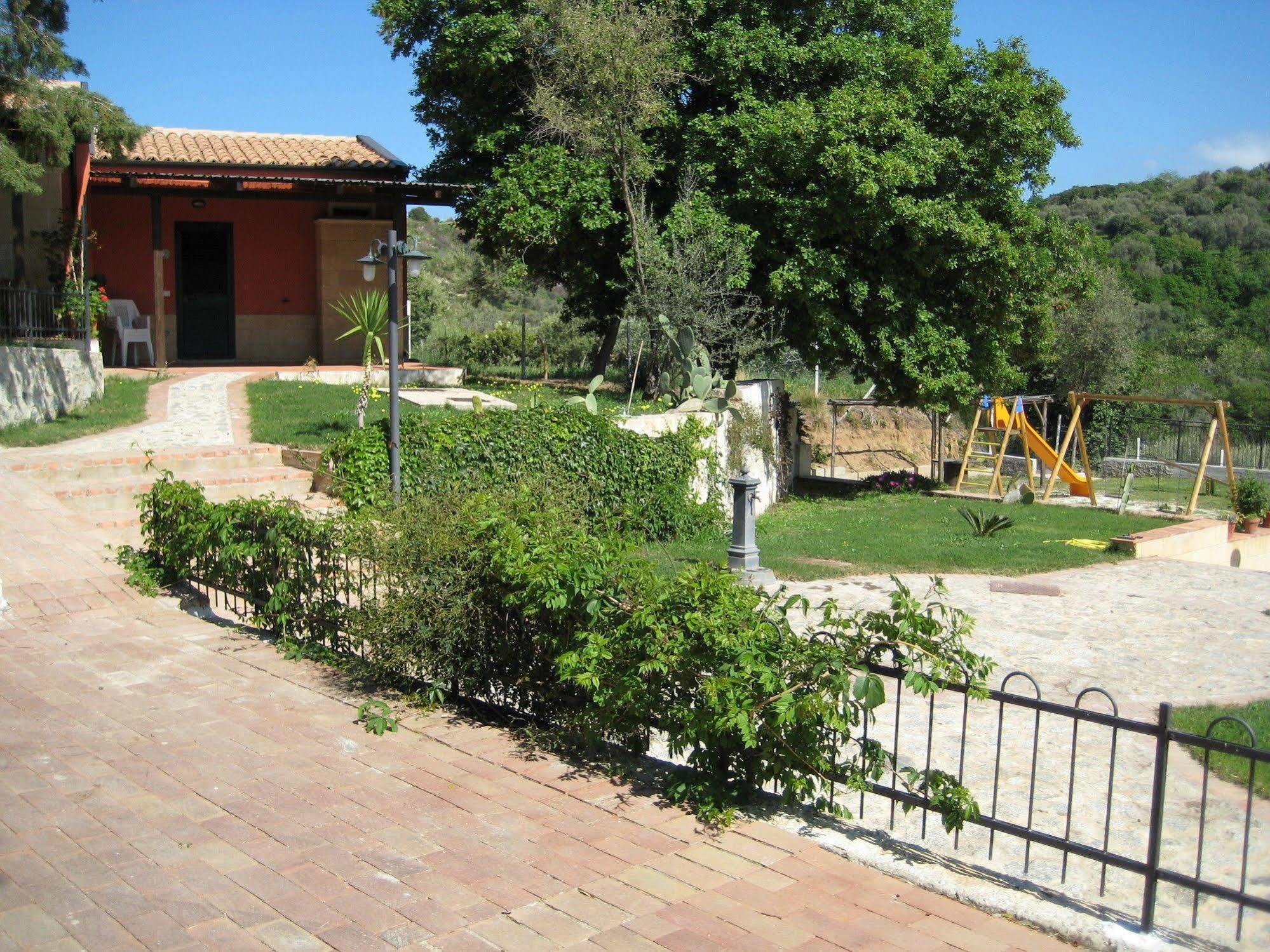 Residenza Mediterranea Zambrone Ngoại thất bức ảnh